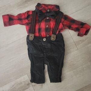 Carter's Newborn 4-Piece Set. Plaid Shirt - Bow - Suspenders - Soooo Cute!!